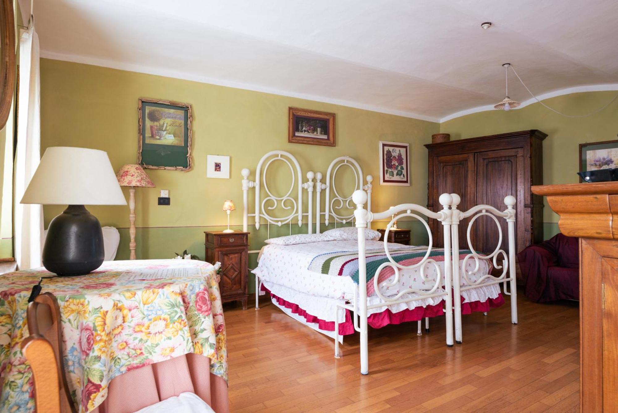 La Curandera Bed & Breakfast Rosta Bagian luar foto