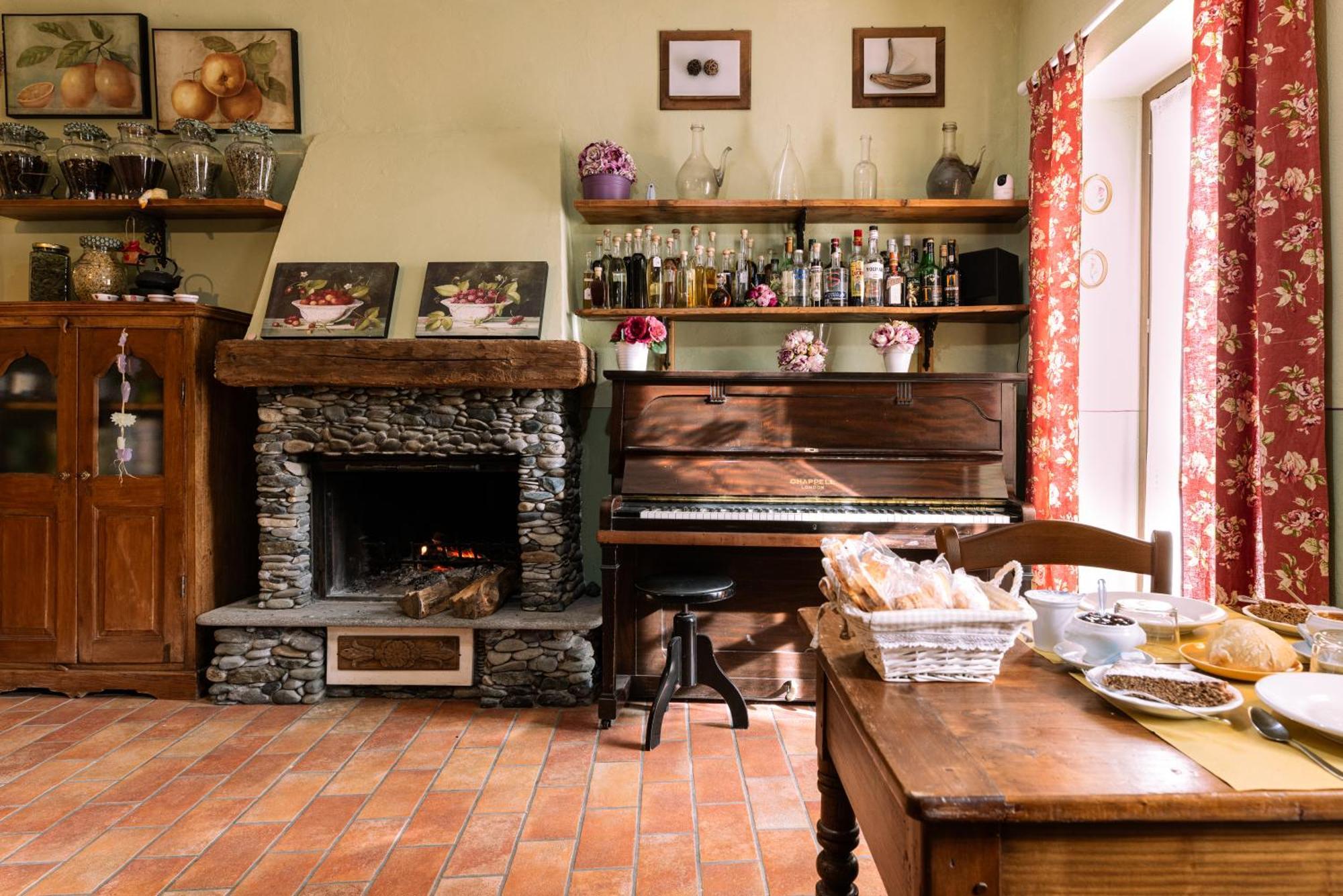 La Curandera Bed & Breakfast Rosta Bagian luar foto